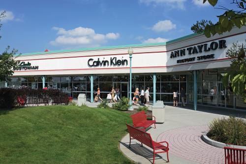 Feed Your Five Senses in the Finger Lakes Waterloo Premium Outlets